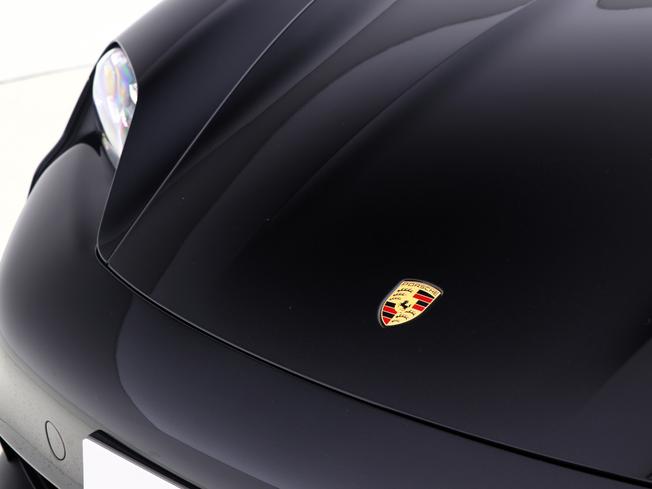 PORSCHE Taycan Photo 13