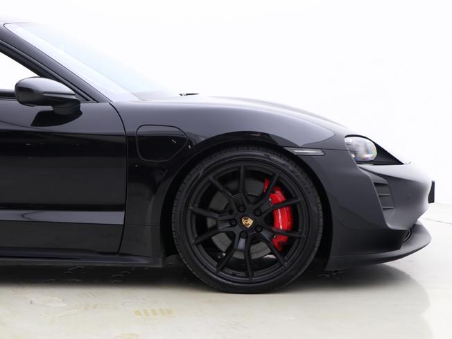 PORSCHE Taycan Photo 22