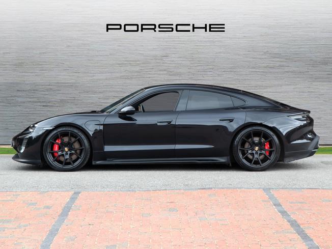 PORSCHE Taycan Photo 5