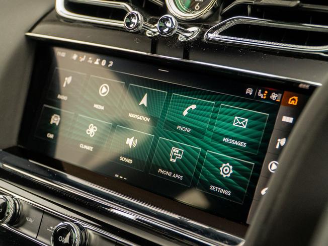 Bentley Bentayga Photo 10
