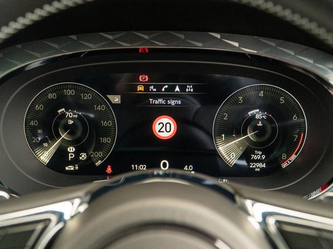 Bentley Bentayga Photo 17