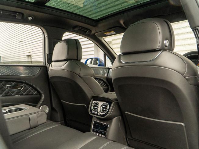 Bentley Bentayga Photo 22