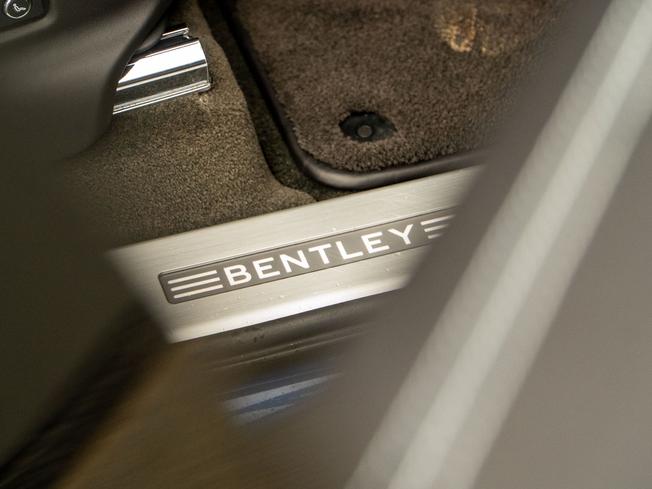 Bentley Bentayga Photo 24
