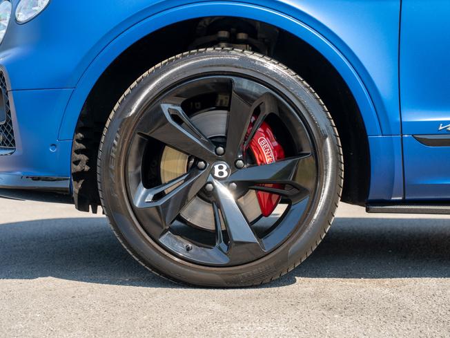 Bentley Bentayga Photo 6