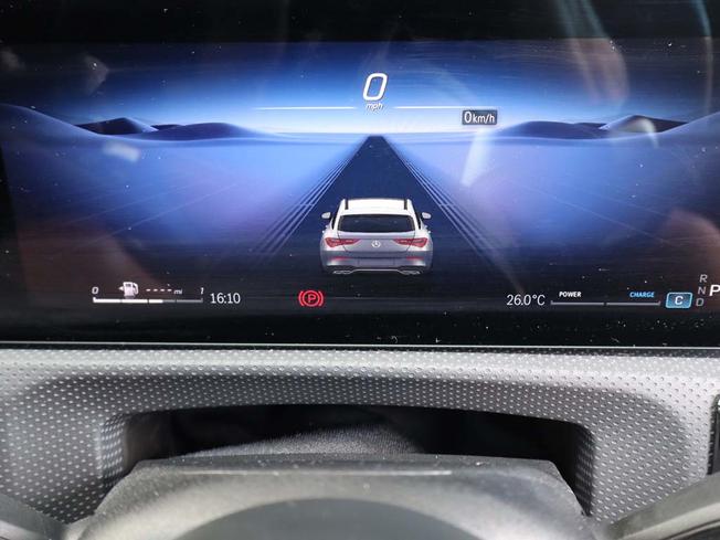 MERCEDES-BENZ CLA Class Photo 25