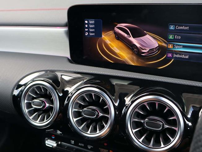 MERCEDES-BENZ CLA Class Photo 36