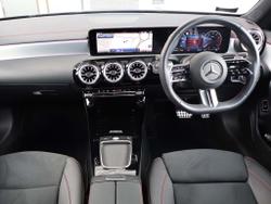 MERCEDES-BENZ CLA Class Photo 5