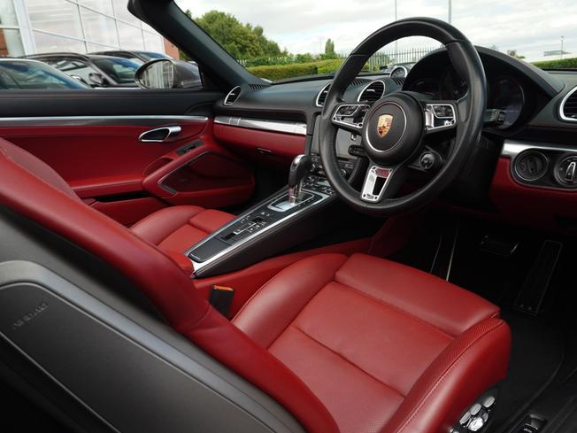 PORSCHE 718 Boxster Photo 11