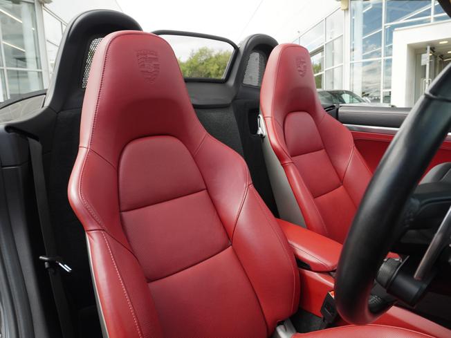 PORSCHE 718 Boxster Photo 12