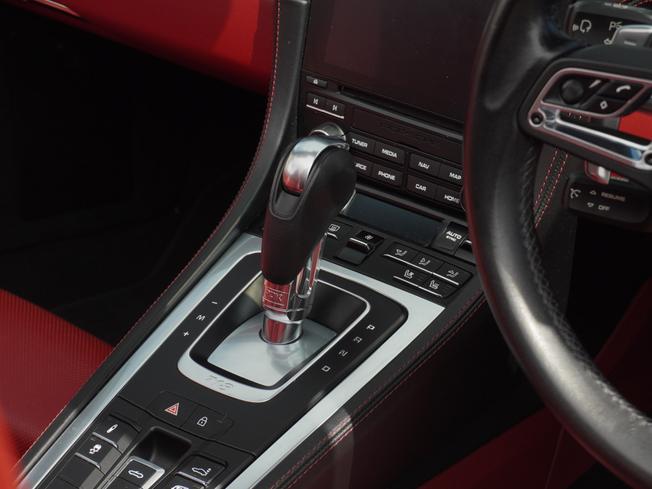 PORSCHE 718 Boxster Photo 27