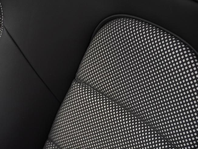 PORSCHE 911 Photo 15