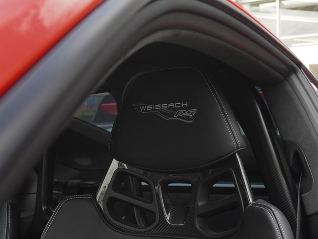 PORSCHE 911 Photo 17
