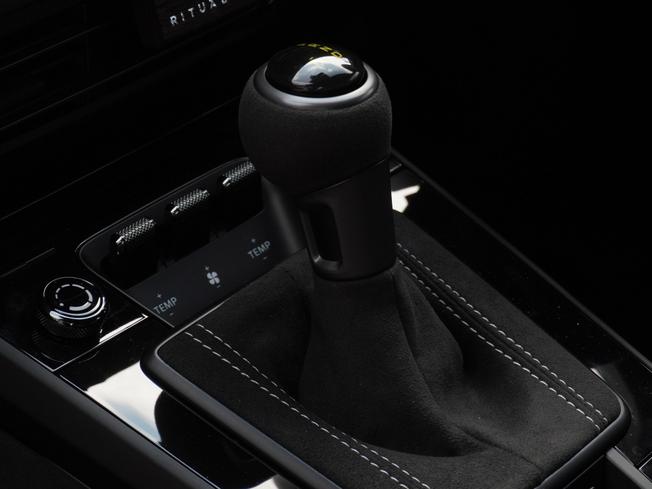 PORSCHE 911 Photo 19
