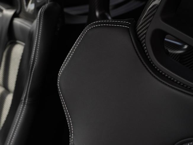 PORSCHE 911 Photo 26