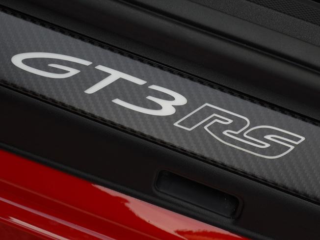 PORSCHE 911 Photo 35