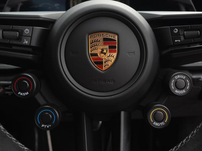 PORSCHE 911 Photo 46