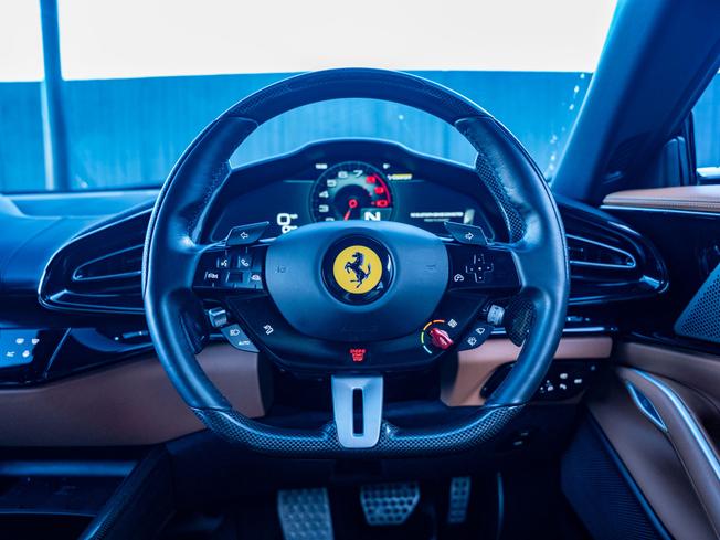 FERRARI Purosangue Photo 19