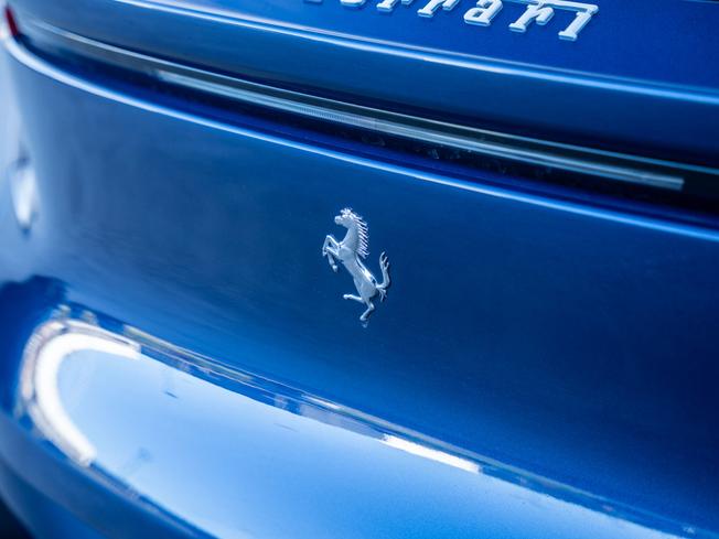 FERRARI Purosangue Photo 37