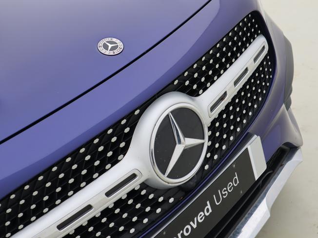 MERCEDES-BENZ GLB Photo 15