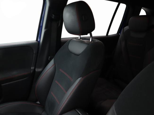 MERCEDES-BENZ GLB Photo 17