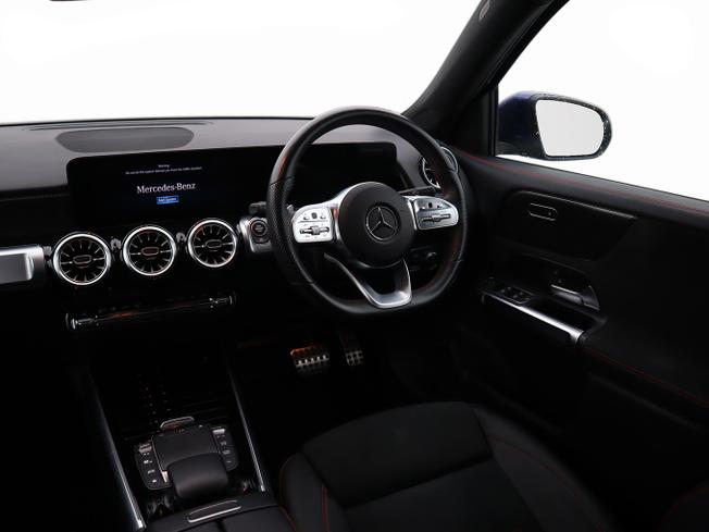 MERCEDES-BENZ GLB Photo 22
