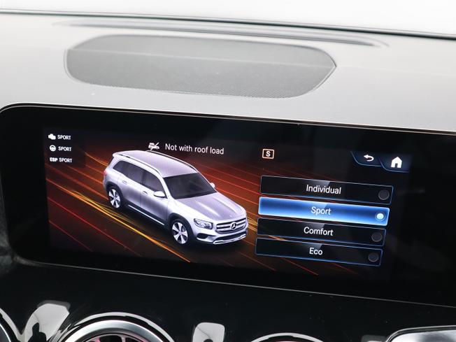 MERCEDES-BENZ GLB Photo 32