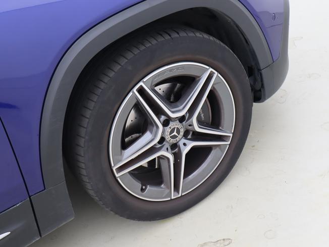 MERCEDES-BENZ GLB Photo 6