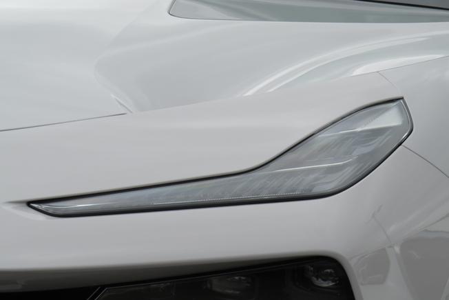 LOTUS Eletre Photo 34