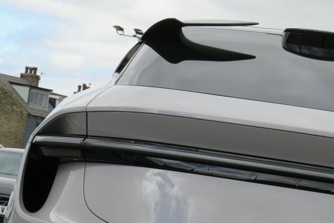 LOTUS Eletre Photo 36