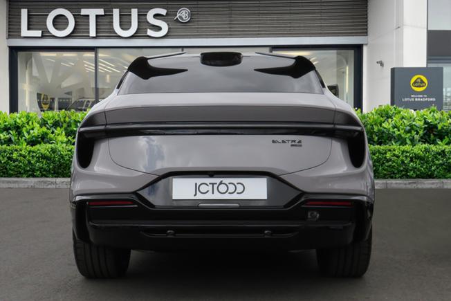 LOTUS Eletre Photo 6
