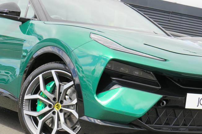LOTUS Eletre Photo 11