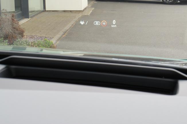 LOTUS Eletre Photo 16
