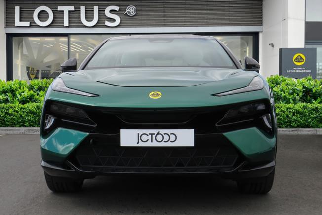 LOTUS Eletre Photo 5