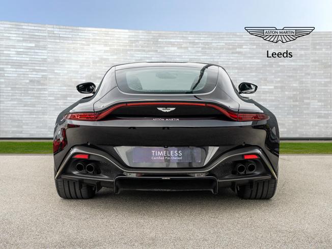 ASTON MARTIN Vantage Photo 21