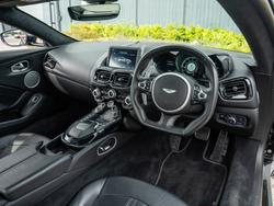 ASTON MARTIN Vantage Photo 3