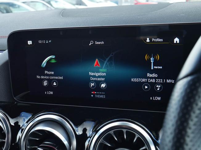 MERCEDES-BENZ Eqa Photo 12