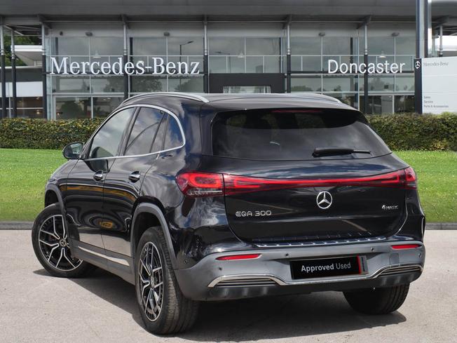 MERCEDES-BENZ Eqa Photo 2