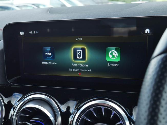 MERCEDES-BENZ Eqa Photo 28