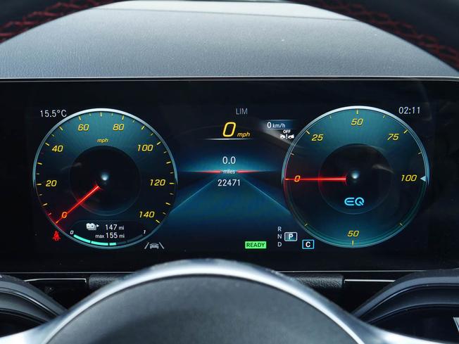 MERCEDES-BENZ Eqa Photo 4