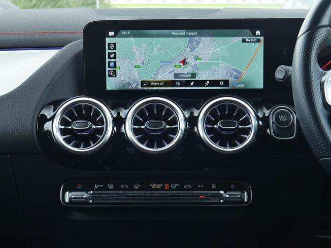 MERCEDES-BENZ Eqa Photo 43