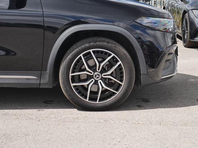 MERCEDES-BENZ Eqa Photo 6