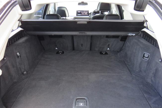 BMW 5 Series Photo 13
