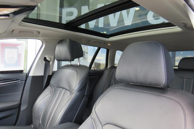 BMW 5 Series Photo 17