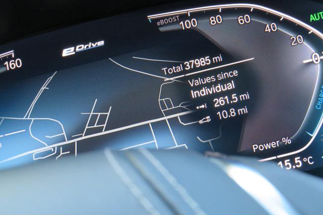 BMW 5 Series Photo 21