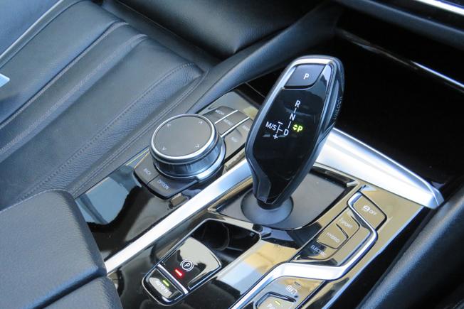 BMW 5 Series Photo 30