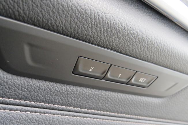 BMW 5 Series Photo 6