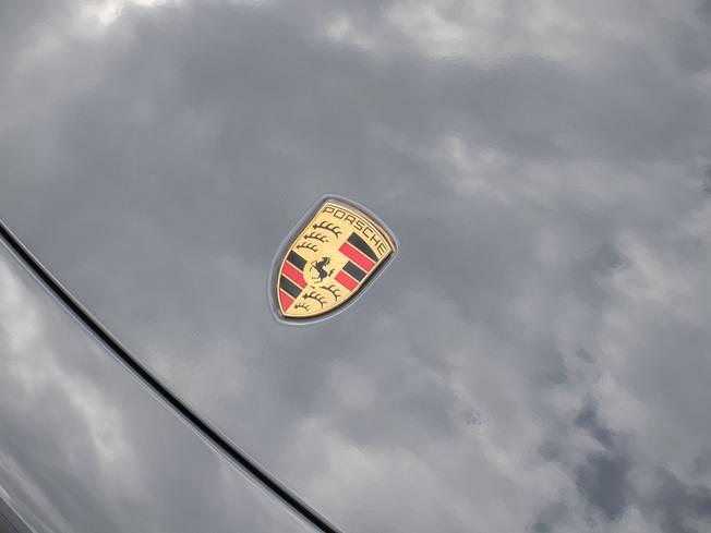 PORSCHE 911 Photo 35