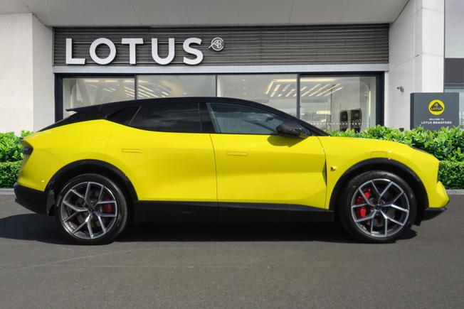 LOTUS Eletre Photo 10