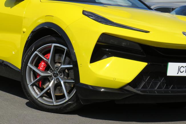 LOTUS Eletre Photo 11
