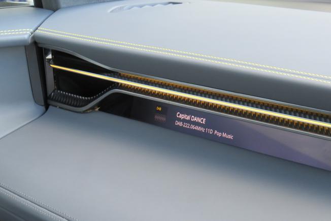 LOTUS Eletre Photo 18